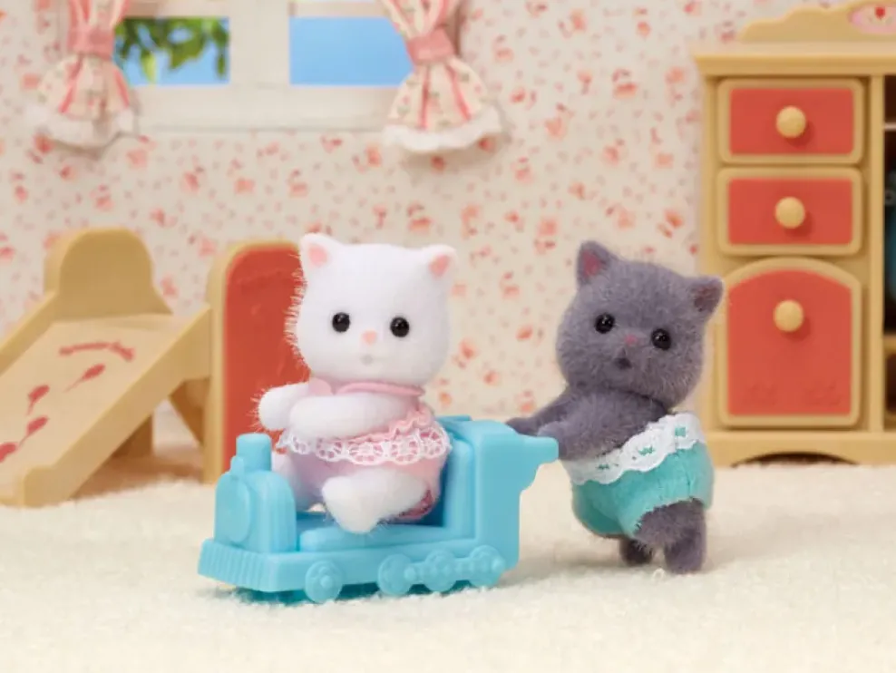 Epoch Calico Critters Persian Cat Twins Outlet