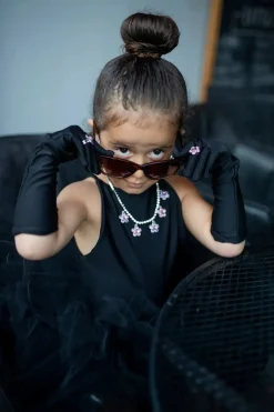 Creative Education of Canada Inc Great Pretenders Boxed Jewels Set: The Audrey Hot