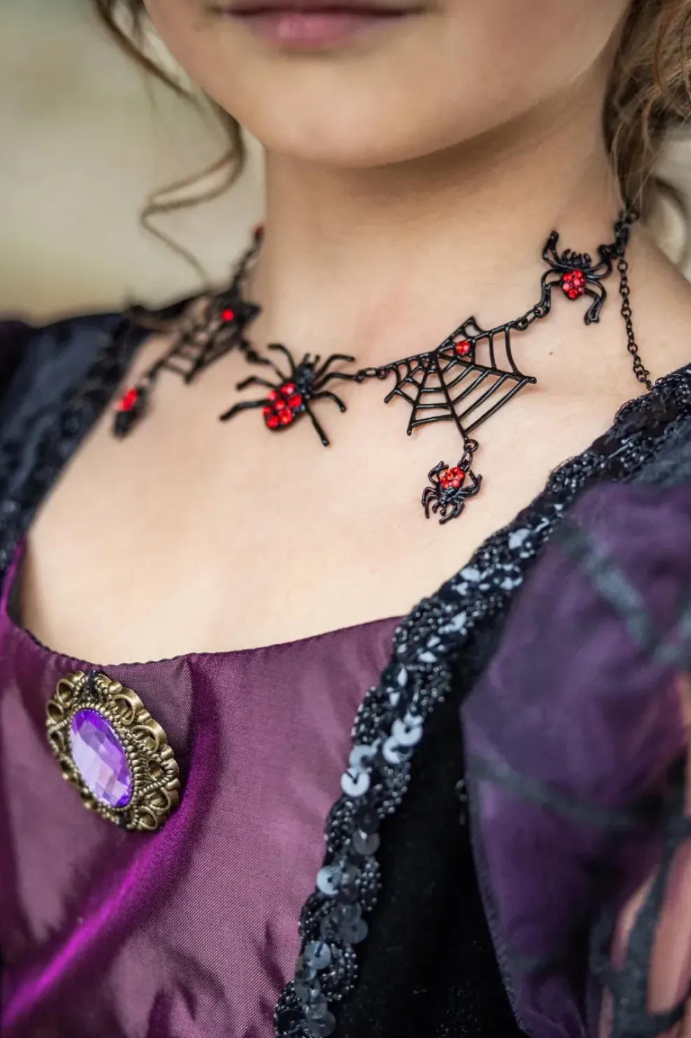 Creative Education of Canada Inc Great Pretenders Tangled Web Necklace Outlet