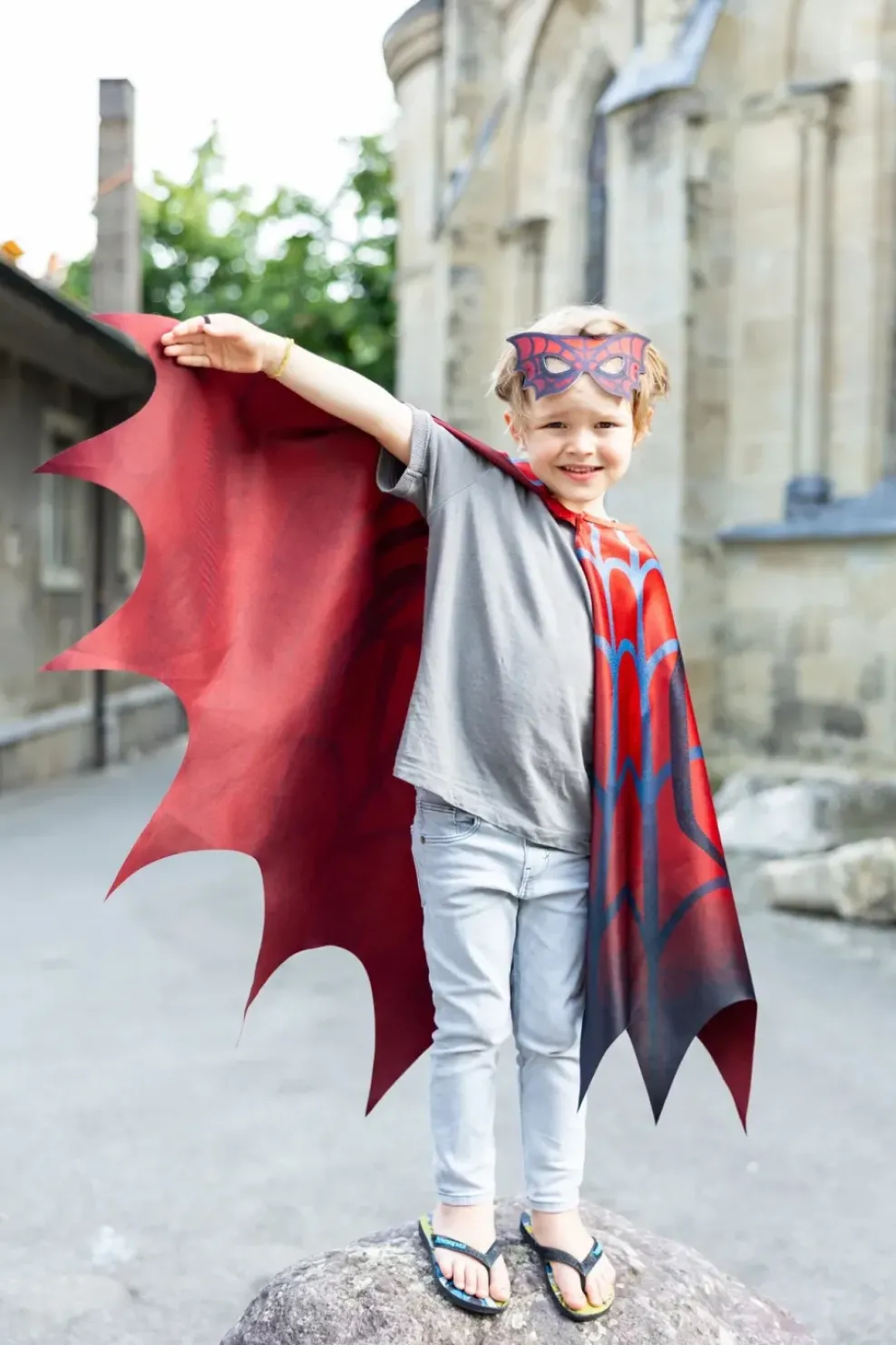 Creative Education of Canada Inc Great Pretenders Web Weaver Soft Wings Size 4/6 Best