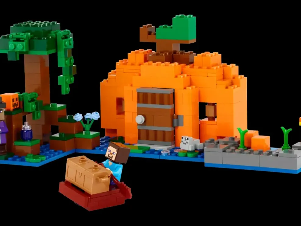 LEGO ® Minecraft™ The Pumpkin Farm 21248 Online
