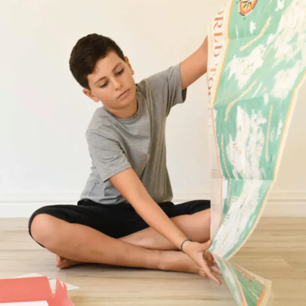 DAM Poppik Discovery Posters - World Tour Hot