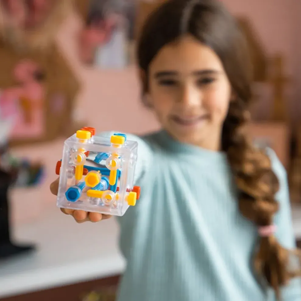 Smart Toys & Games, LLC Smart Games & Toys Criss Cross Cube Fashion